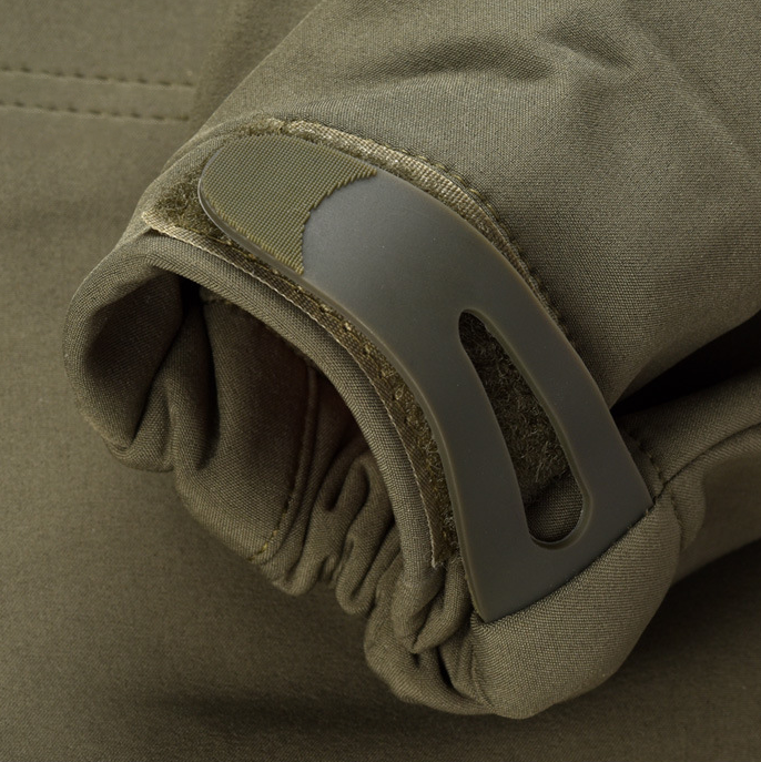 Men’s Softshell Outdoor Utility Jacket – Waterproof & Windproof