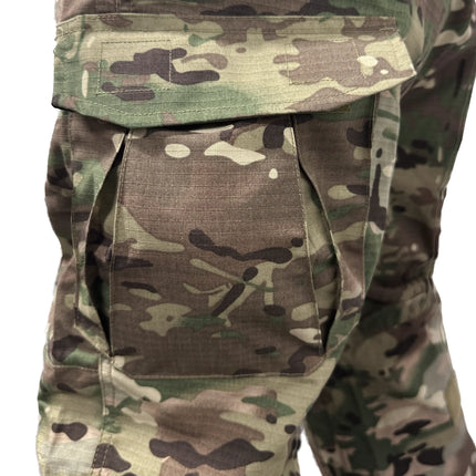 G3 Pro Combat Clothing Tactical Suit: engineered for comfort, durability, and efficient storage. Designed for tactical pros, law enforcement, outdoorsmen, and adventurers. Built tough, offers essential storage for field use and outdoor challenges.